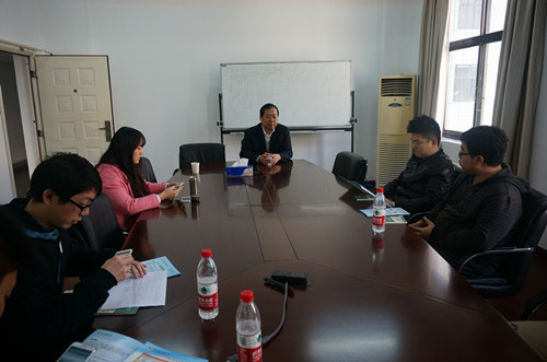 宋西德书记向武汉大学国际软件美女直播博士生进行招聘宣传