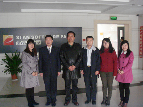 美女直播领导一行与西安软件园负责人员合影